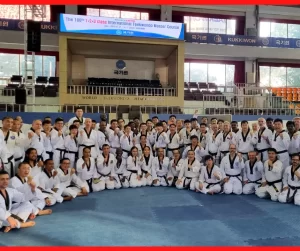 Mestres brasileiros de Taekwondo viajam para a Coreia para cursos, exames de graduação e participação no World Taekwondo Hanmadang 2023.